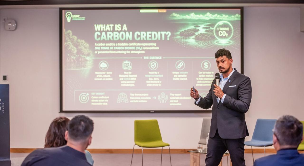 Dr JAMIIL JEETOO, ÉCONOMISTE DU PNUD : « Le carbone bleu nous oblige à repenser notre définition de la valeur financière »